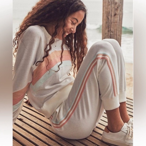 Faherty Pants - Faherty New with Tags Molly Jogger & Crew Neck